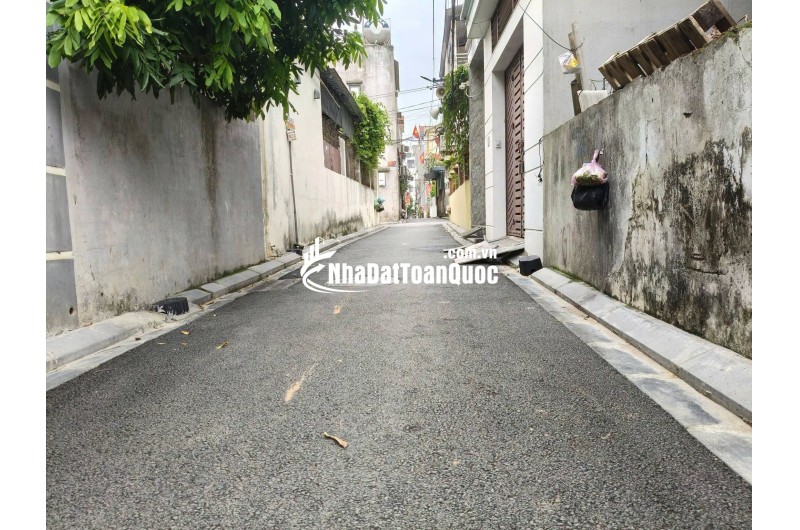 Chân cầu Nhật Tân, 80m2, mt5m, ô tô thông, 11.9  tỷ. Đông Anh.